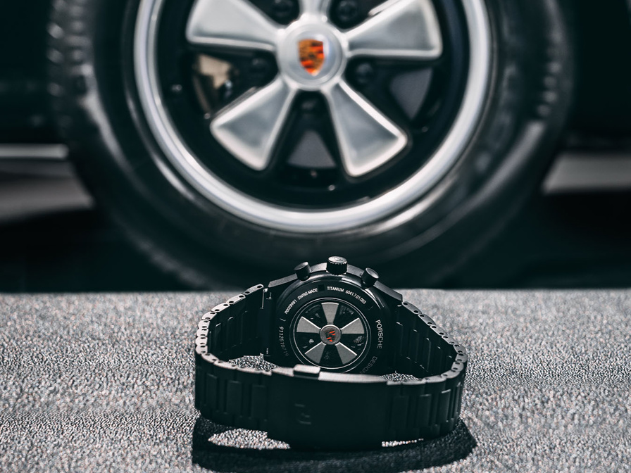 Shows Picture of Porsche_Targa_Classic_Chrono (5).jpg
