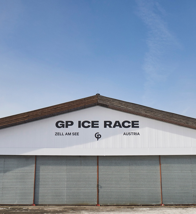 Shows Picture of 1080x1350_220127-Porsche-Design-GP-Icerace--1109.jpg