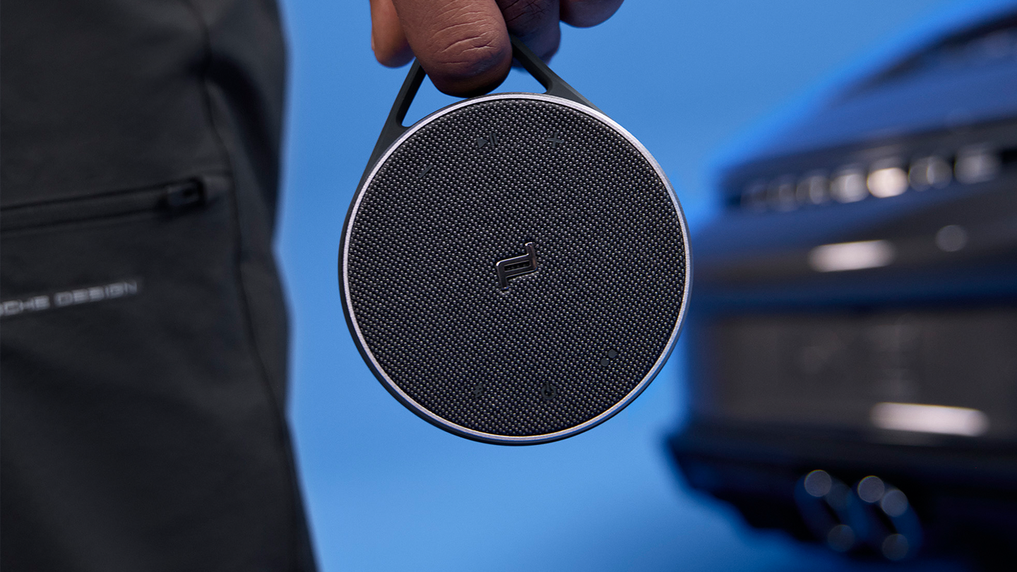 Shows Picture of outdoorspeaker 1920x1080.png