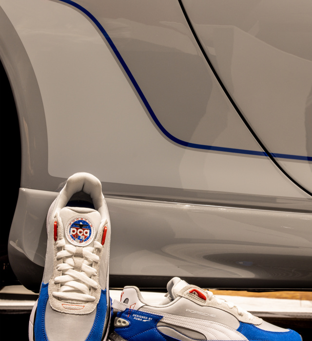 Shows Picture of Sneaker-PCA-Clubblau-Porsche-Club-Coupe-Classic_4.jpg