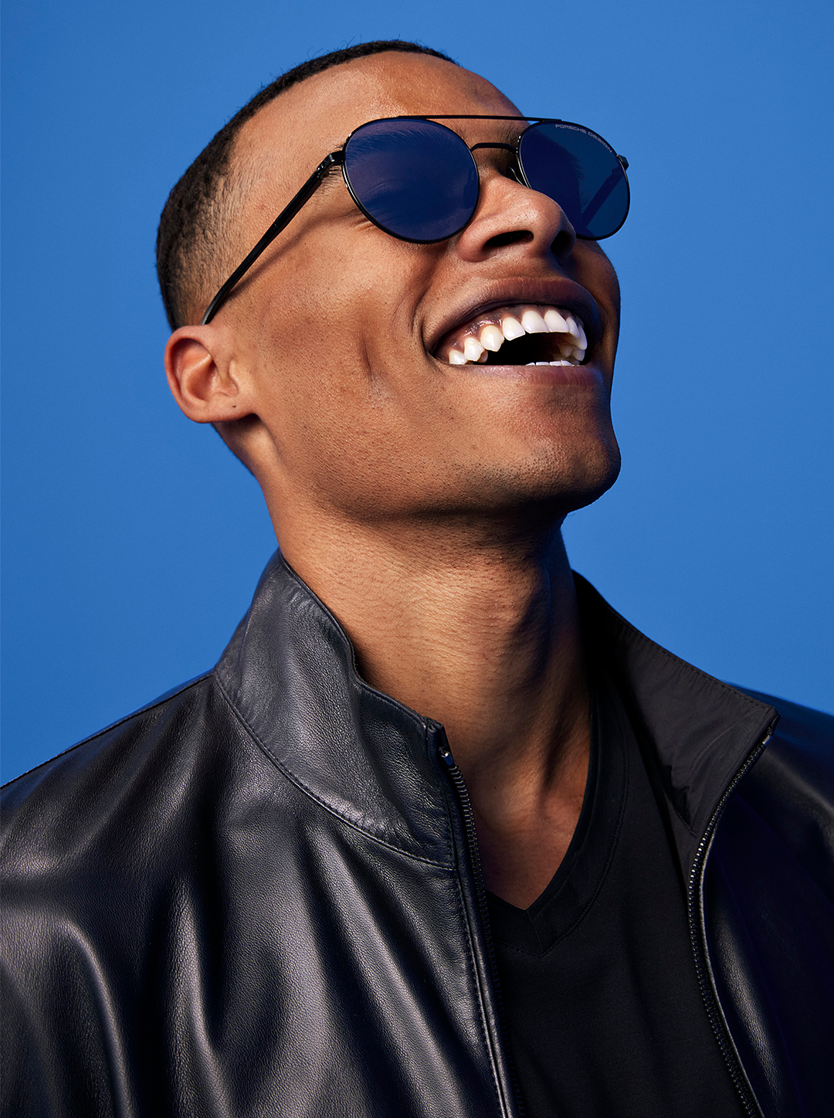 Shows Picture of 1080x1920_0005_Eyewear_Look_1_Porsche-Design_FW23_7721_lowRes_72dpi.png
