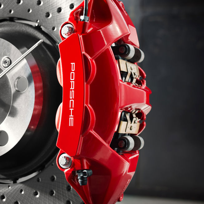 Shows Picture of Porsche-Bremsscheibenuhr-Originalteil.jpg
