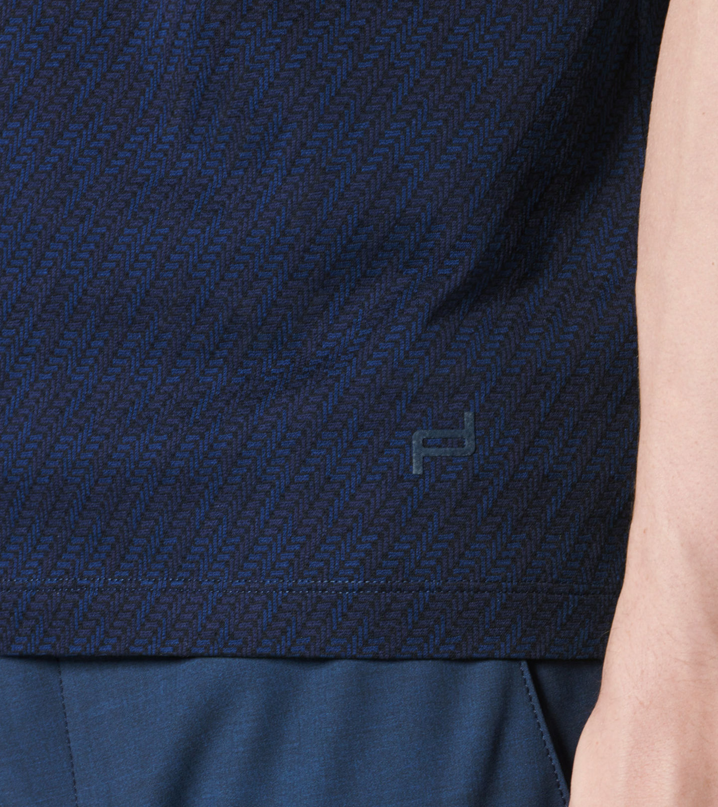 Front Near view of product with ean 4046901136994