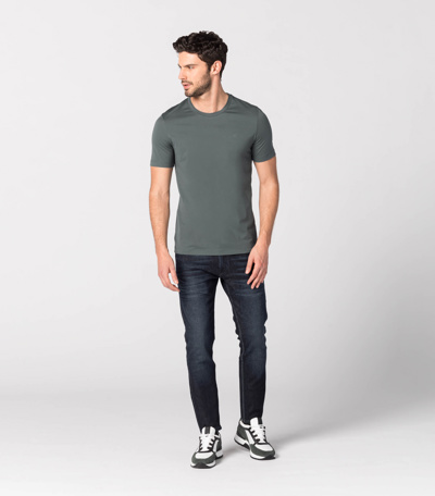 Side Near Middle view of product with ean 4056487011929