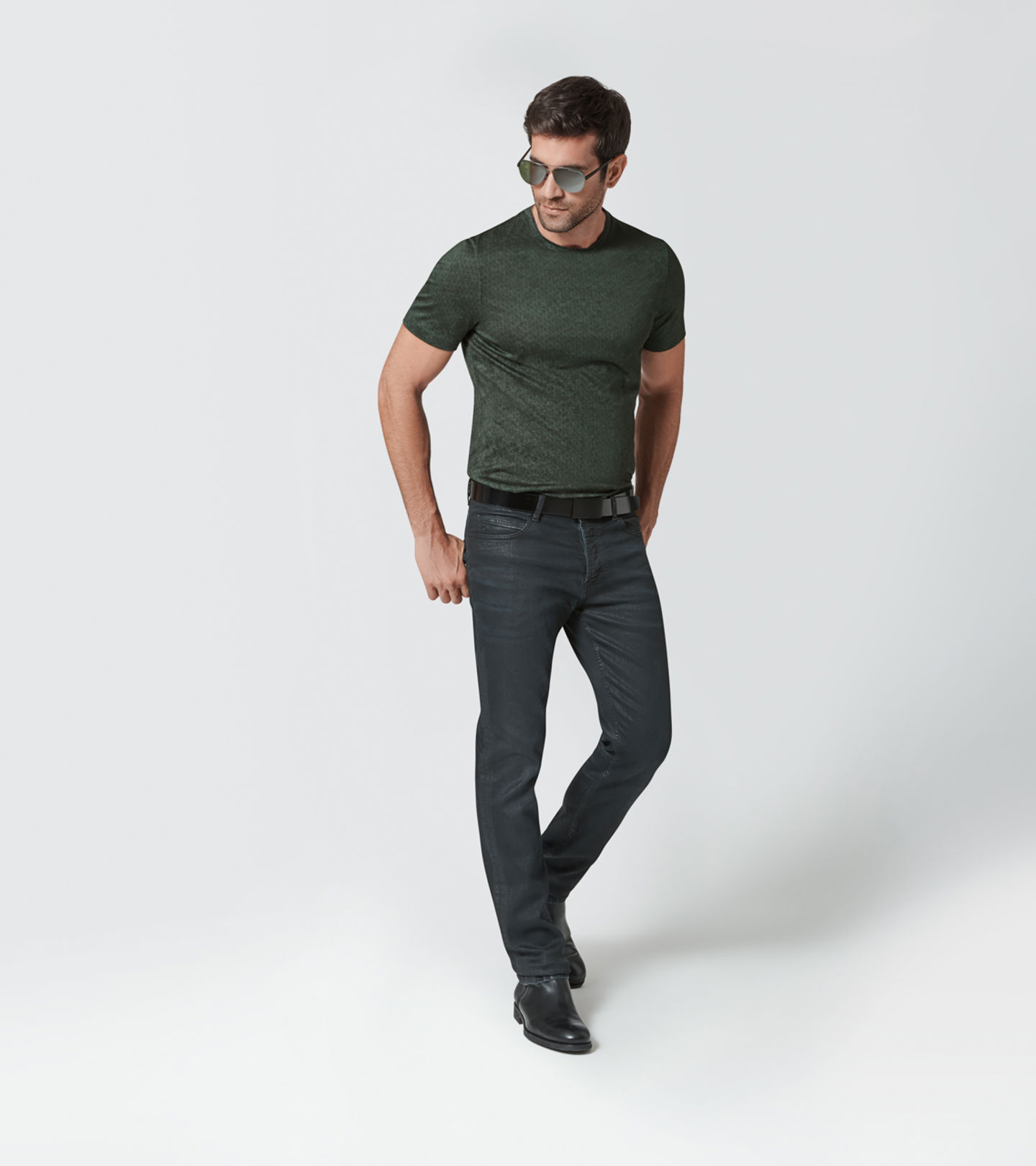 Front Wide view of product with ean 4046901694999