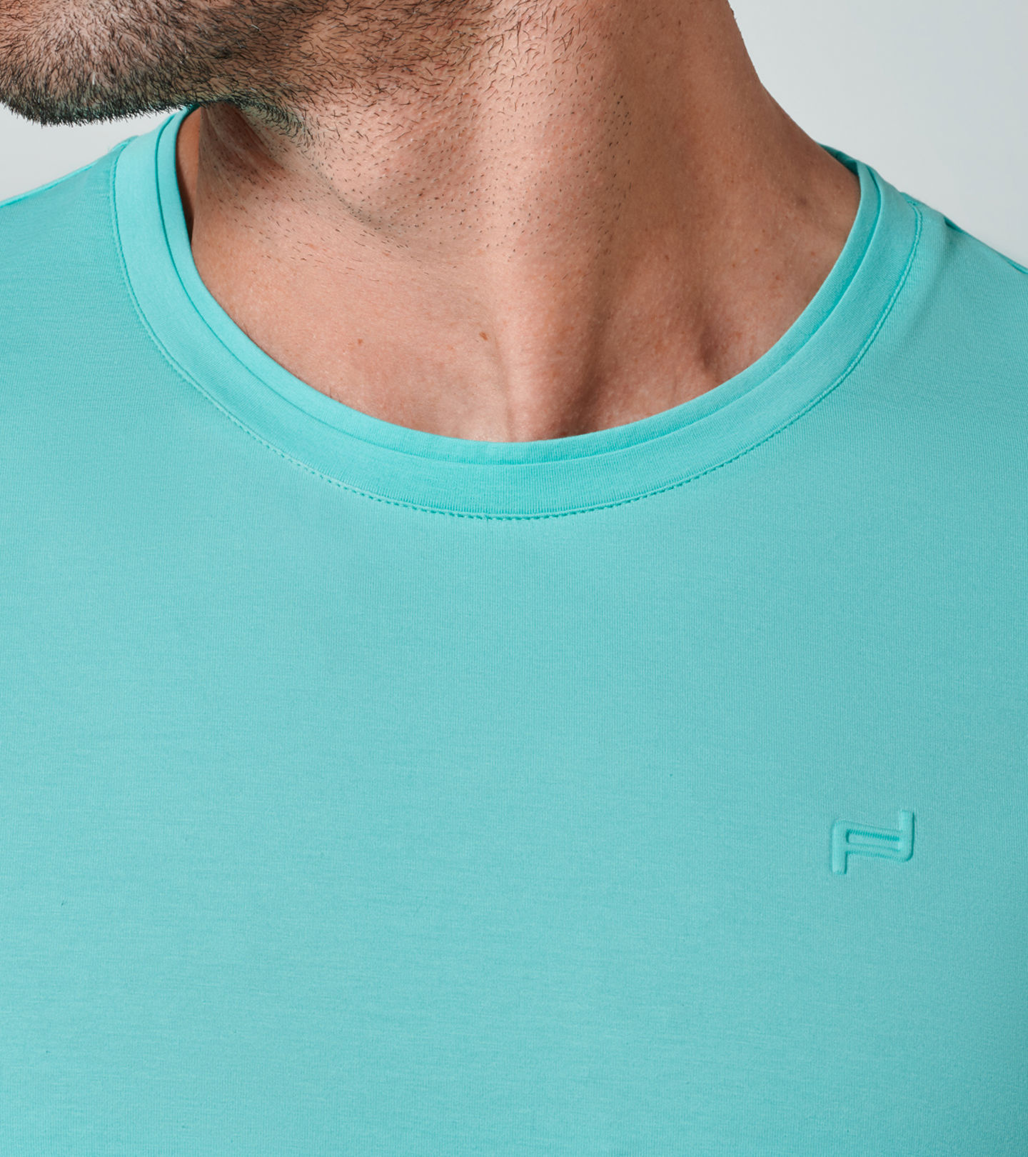 Front Near view of product with ean 4046901696429