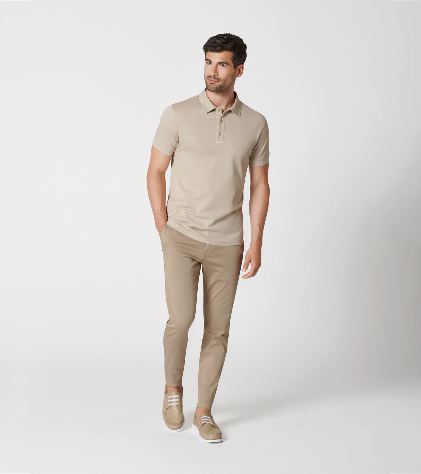 Side Near Middle view of product with ean 4056487002347