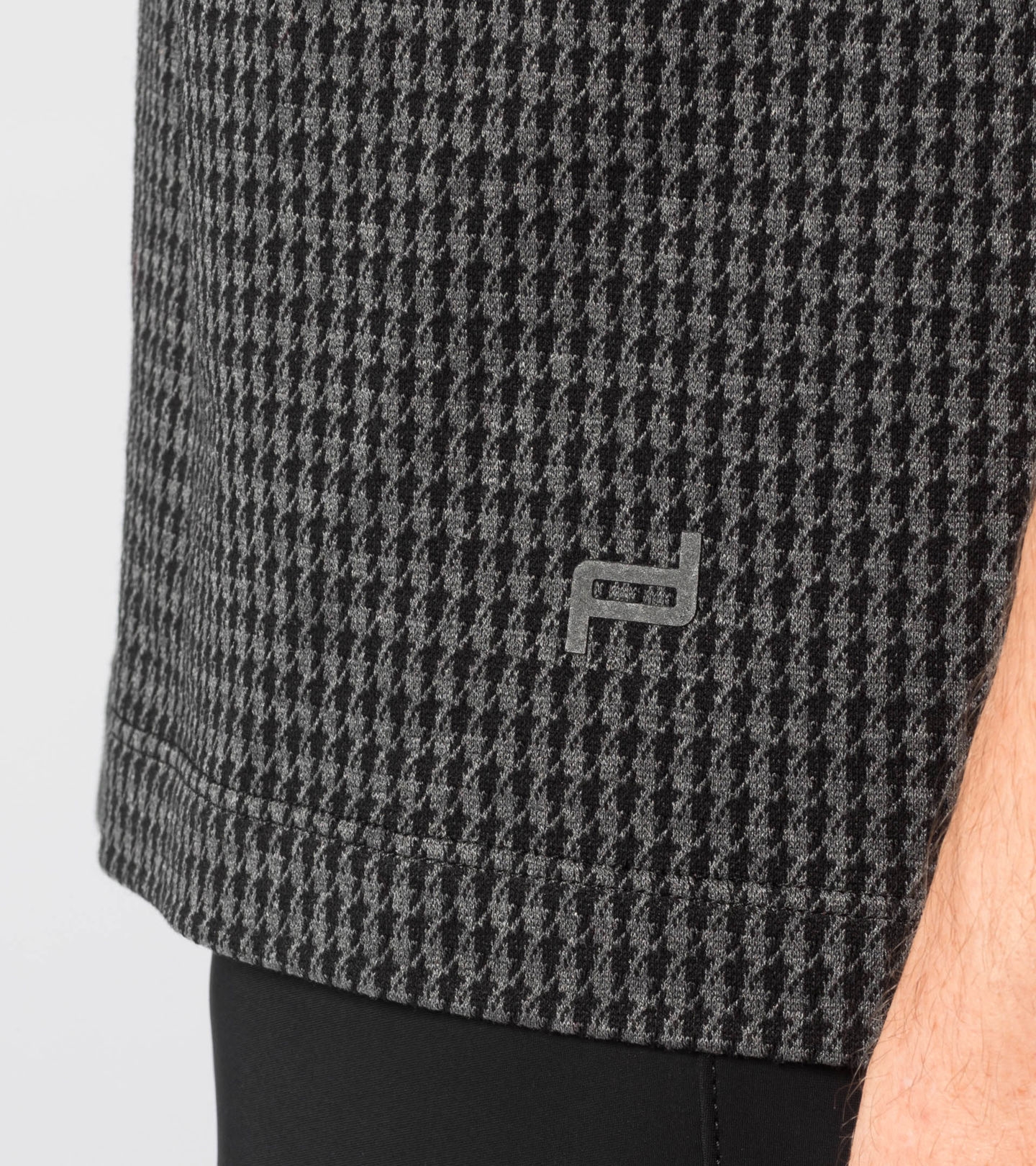 Front Near view of product with ean 4056487011660