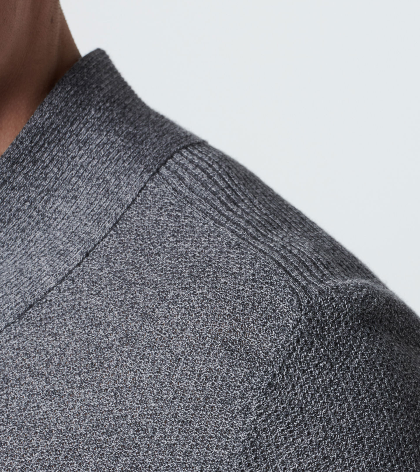 Side Near Middle view of product with ean 4046901155643