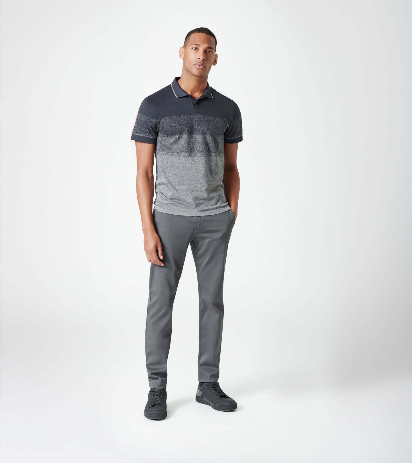 Side Near Middle view of product with ean 4046901690304