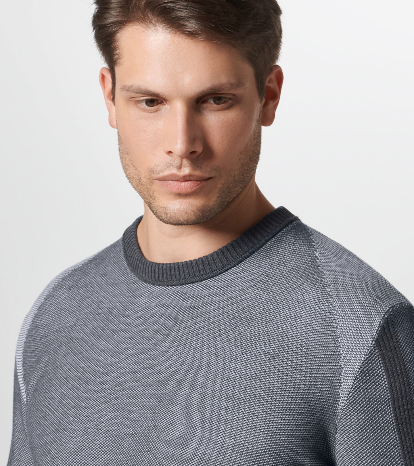 Front Near view of product with ean 4046901927592