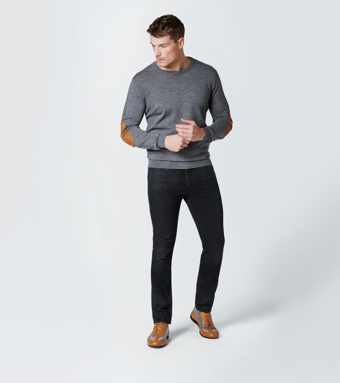 Side Near Middle view of product with ean 4046901133030