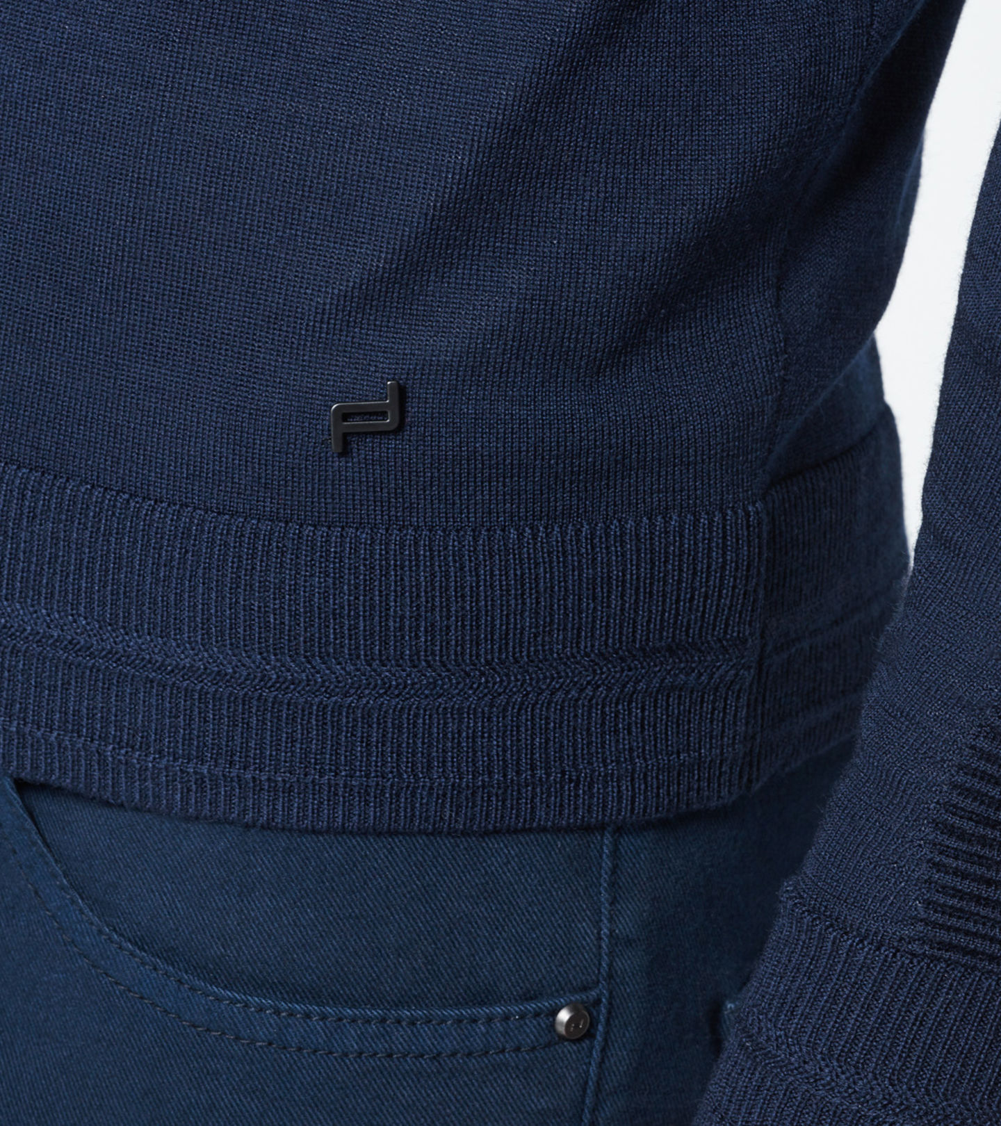 Side Near Middle view of product with ean 4046901157234