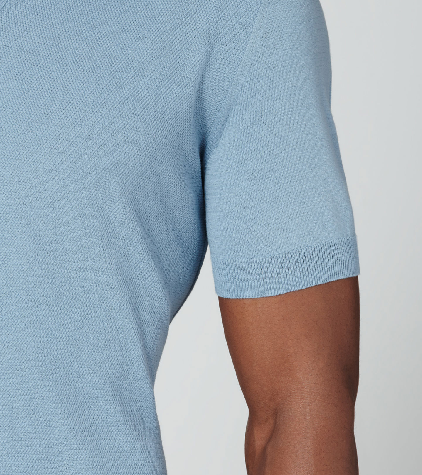 Side Near Middle view of product with ean 4046901683351