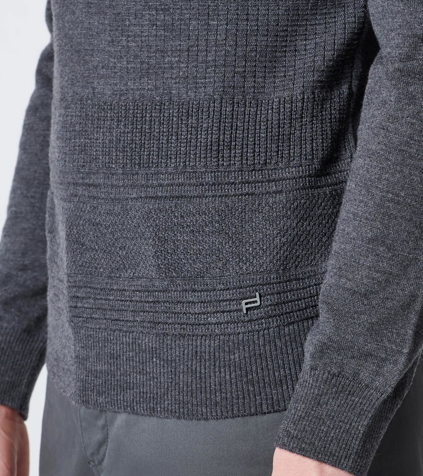 Side Near Middle view of product with ean 4046901593469