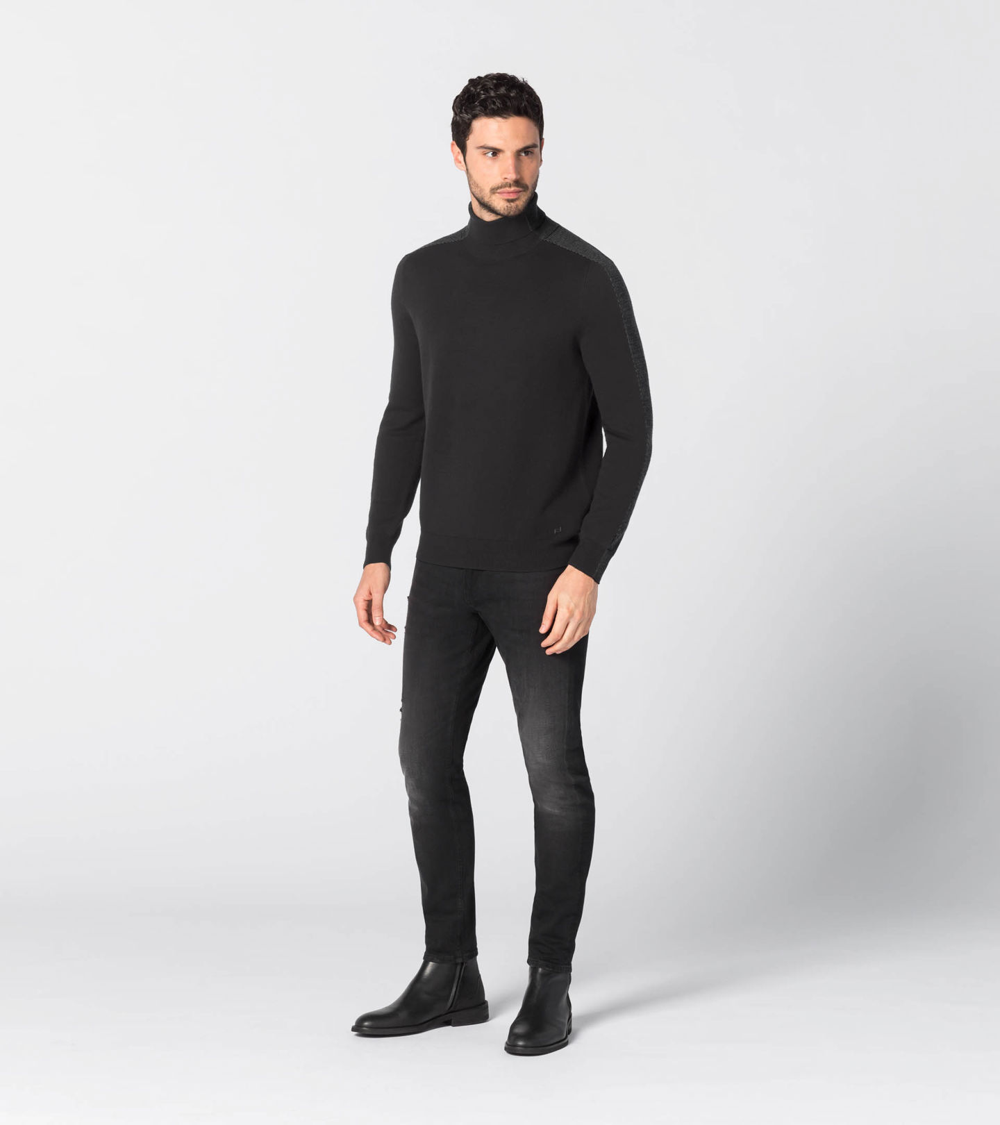 Front Wide view of product with ean 4056487011165