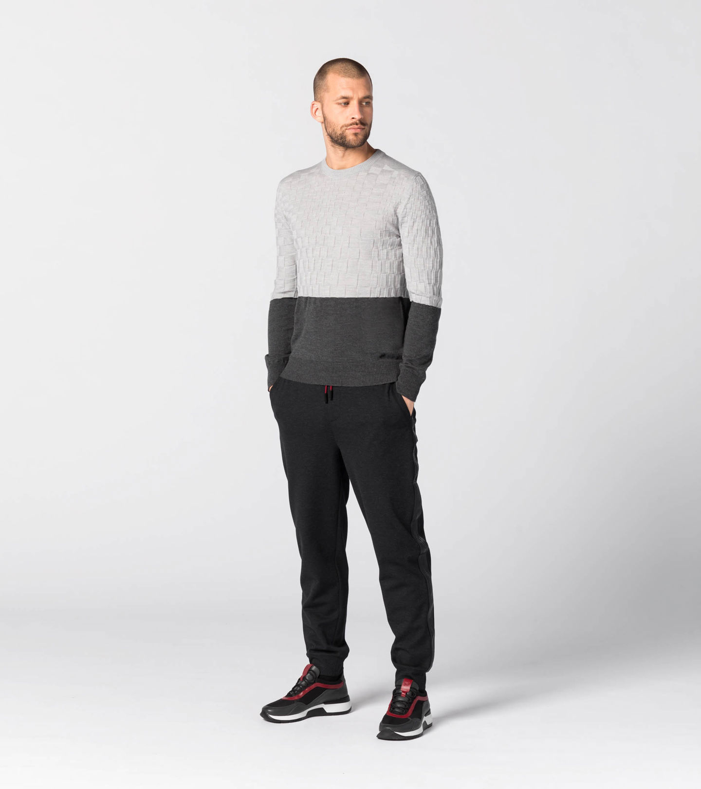 Side Near Middle view of product with ean 4056487011417
