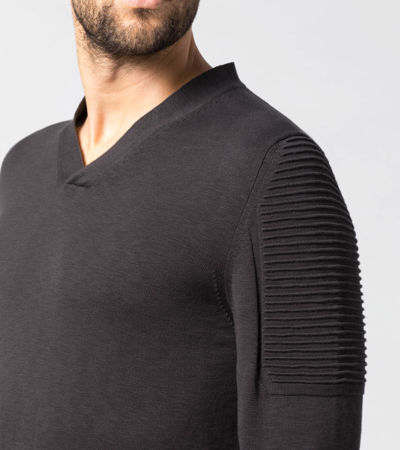 Front Near view of product with ean 4056487023502
