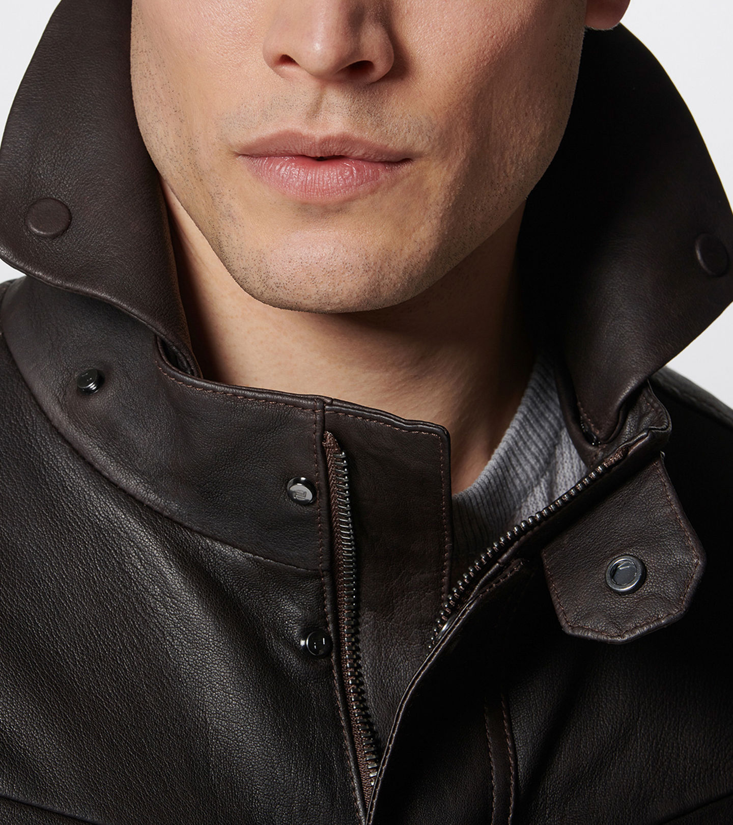 Front Near view of product with ean 4046901688851