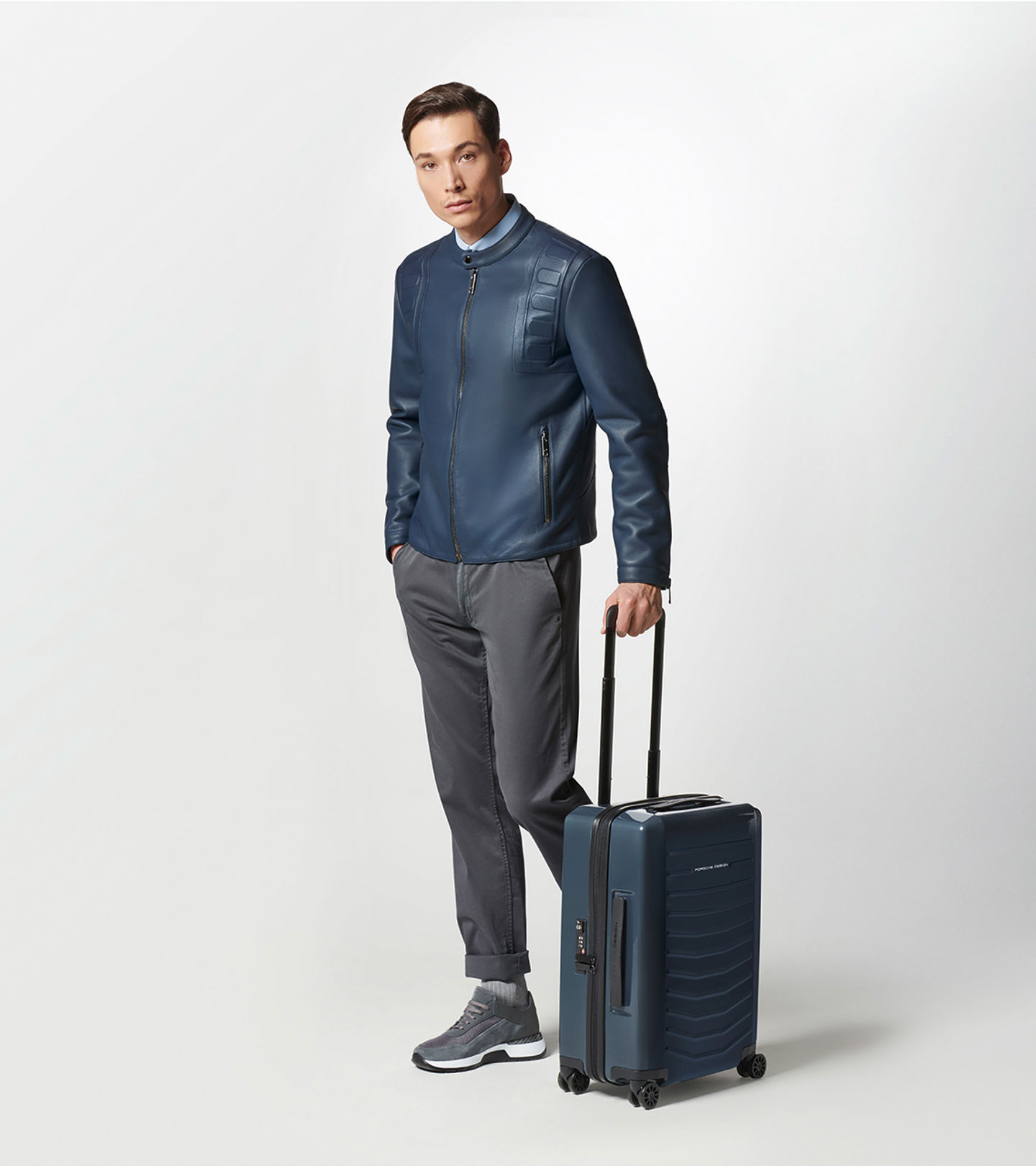 Front Wide view of product with ean 4046901690816