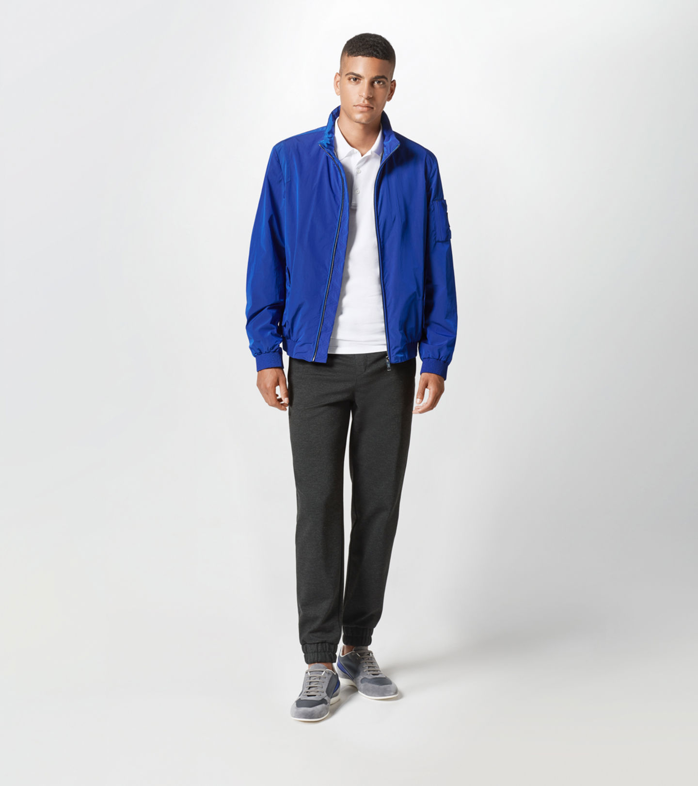 Front Wide view of product with ean 4046901890896