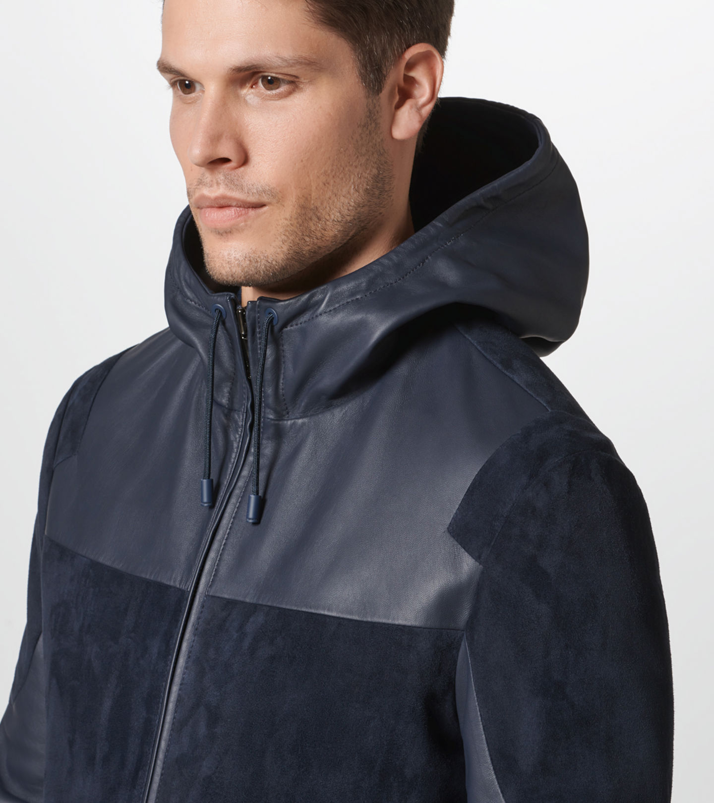 Front Near view of product with ean 4046901902773