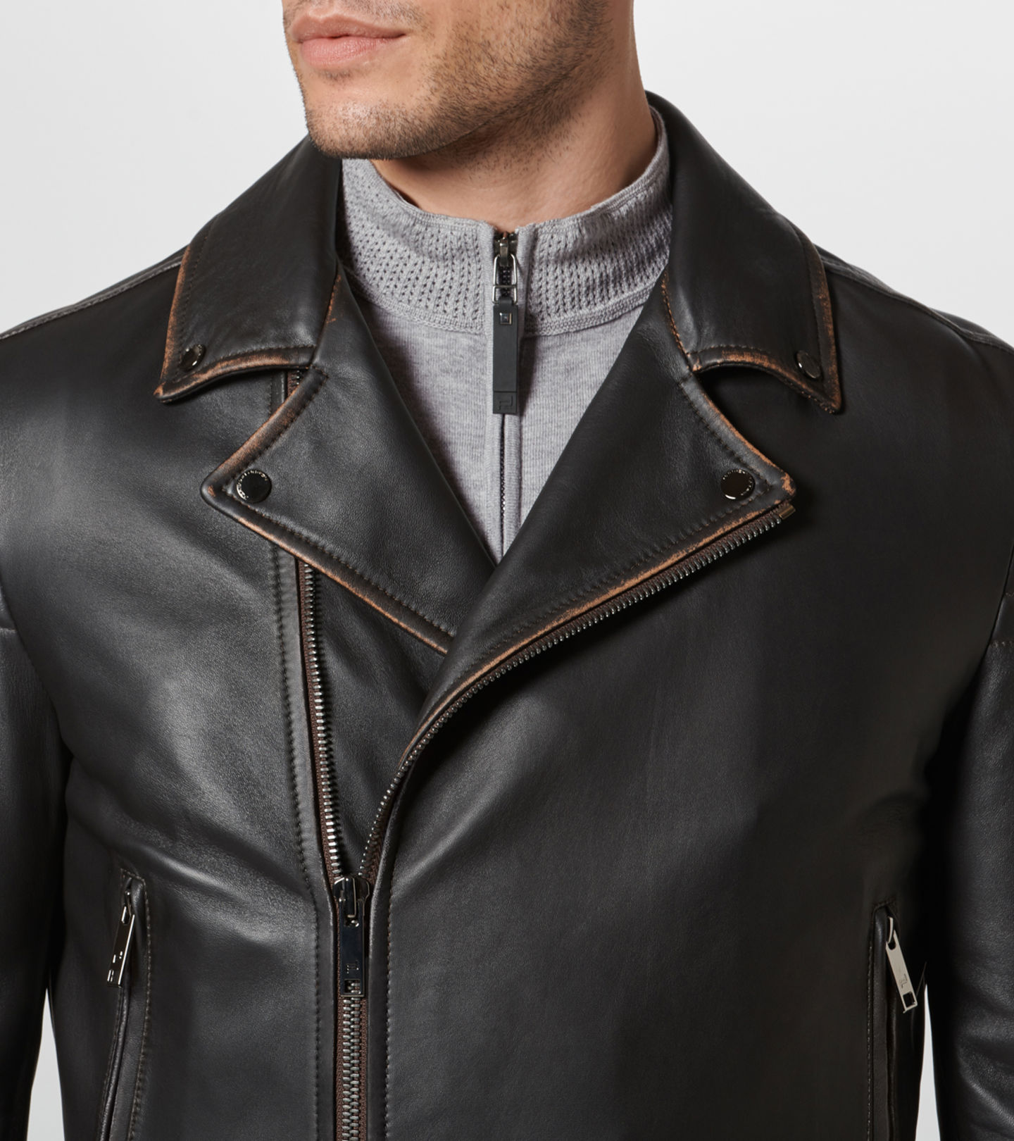 Front Near view of product with ean 4046901906566