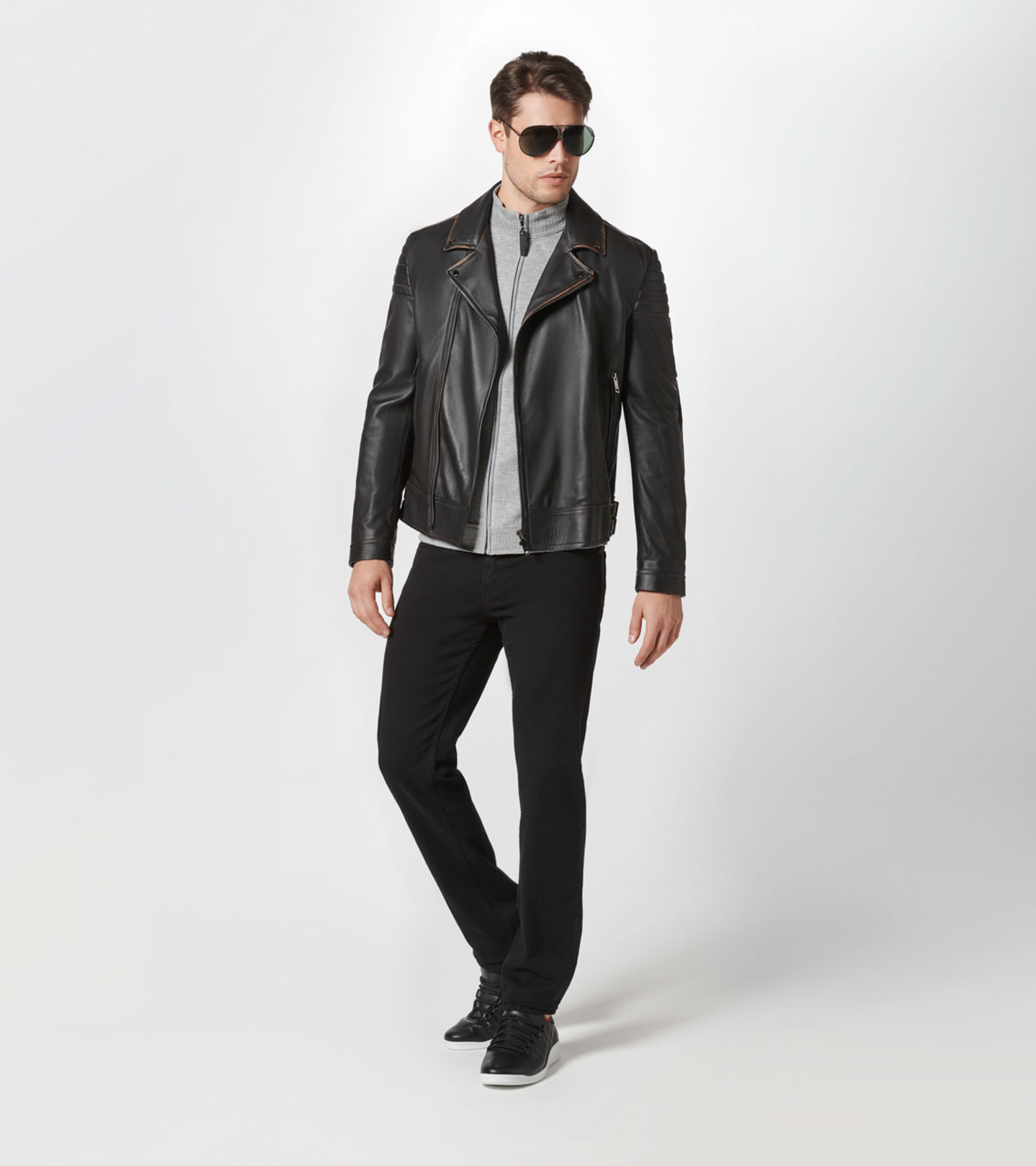 Front Wide view of product with ean 4046901906566
