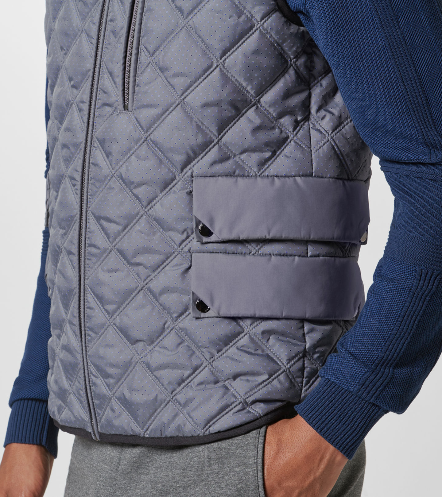 Side Near Middle view of product with ean 4046901928582