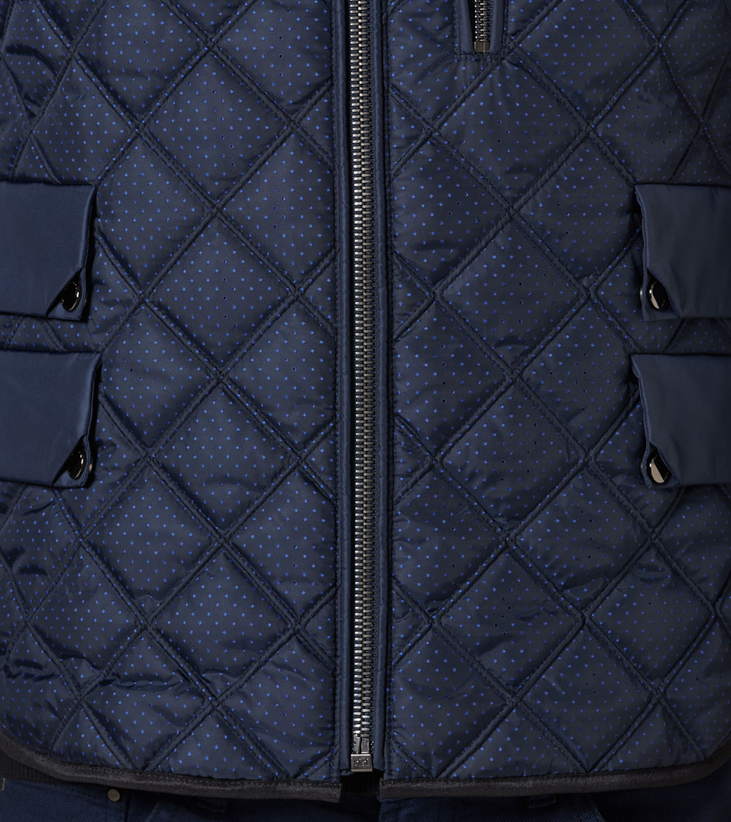 Side Wide view of product with ean 4046901928643
