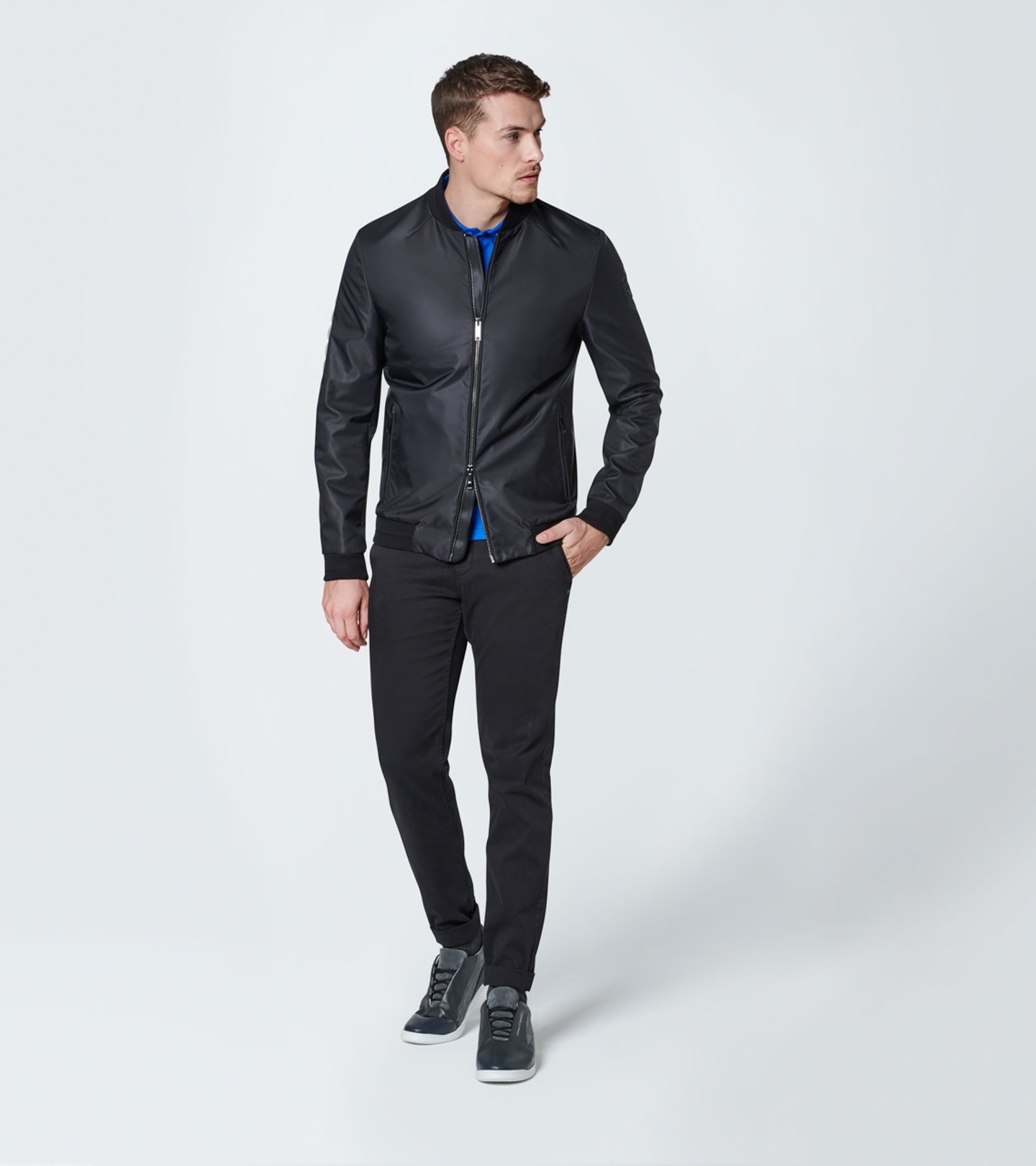 Front Wide view of product with ean 4046901140090