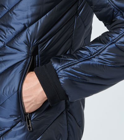 Side Near Middle view of product with ean 4046901297770