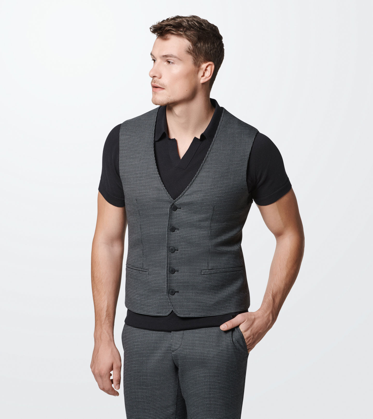 Front Wide view of product with ean 4046901224837