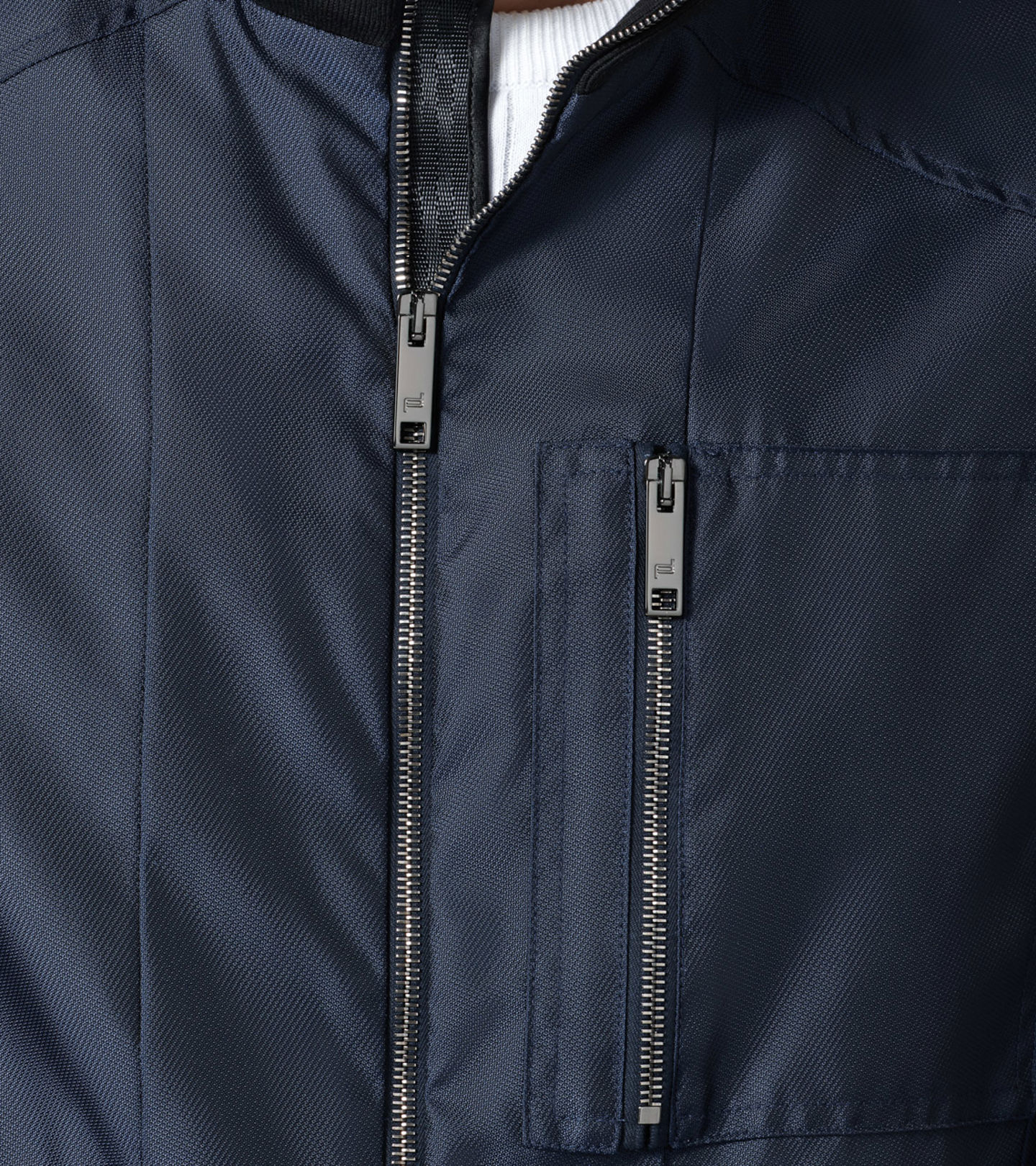 Front Near view of product with ean 4046901678838