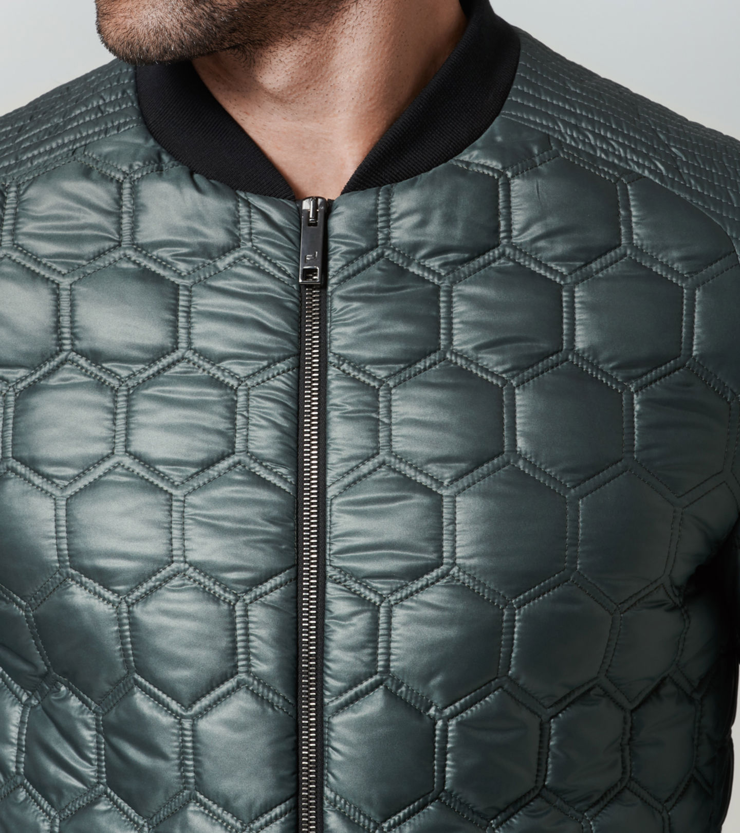 Front Near view of product with ean 4046901679507