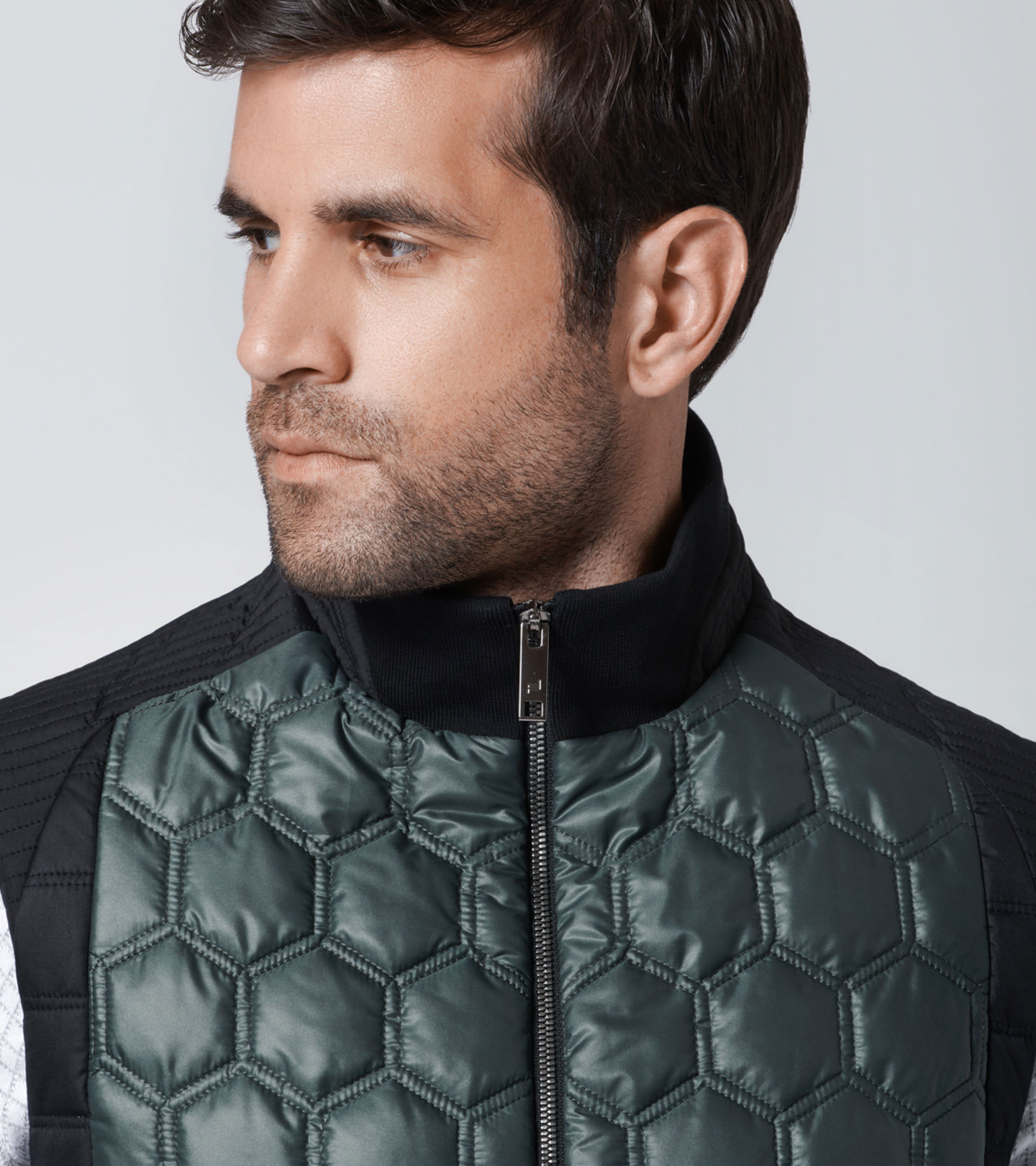 Side Near Middle view of product with ean 4046901697914