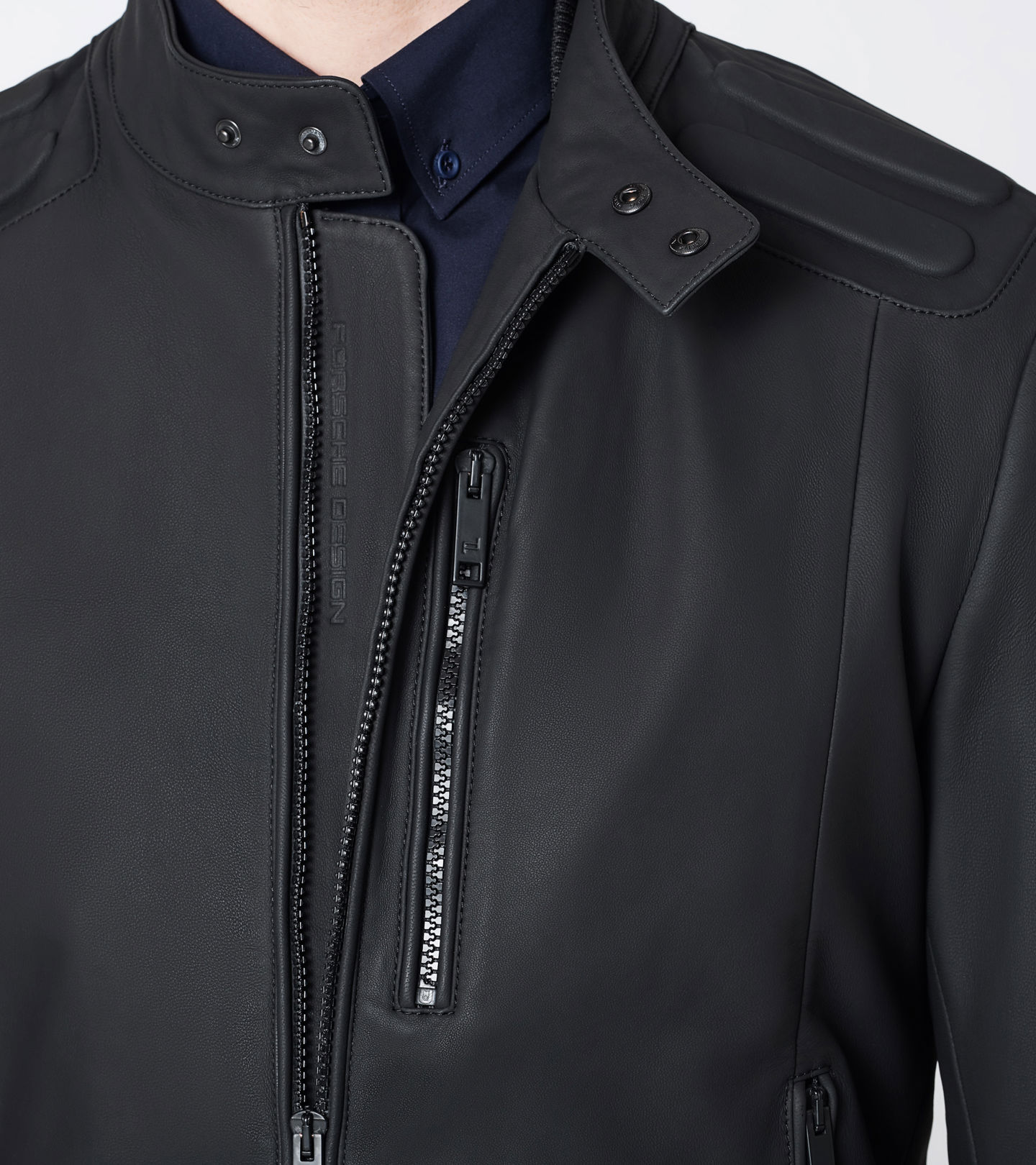 Front Near view of product with ean 4046901569624
