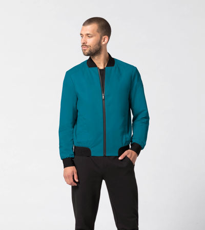 Front Near view of product with ean 4056487024424
