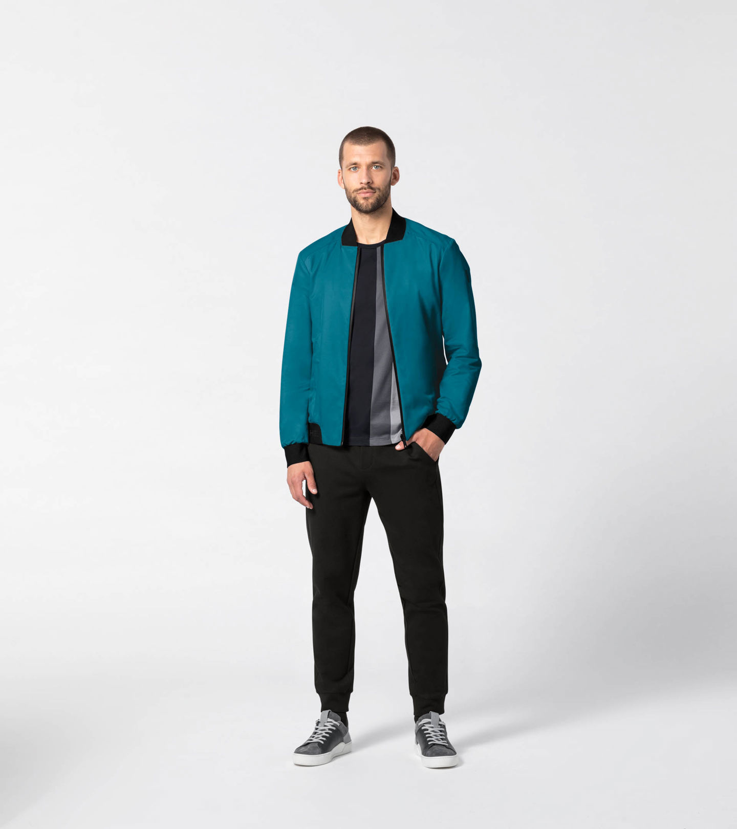 Side Near Middle view of product with ean 4056487024424