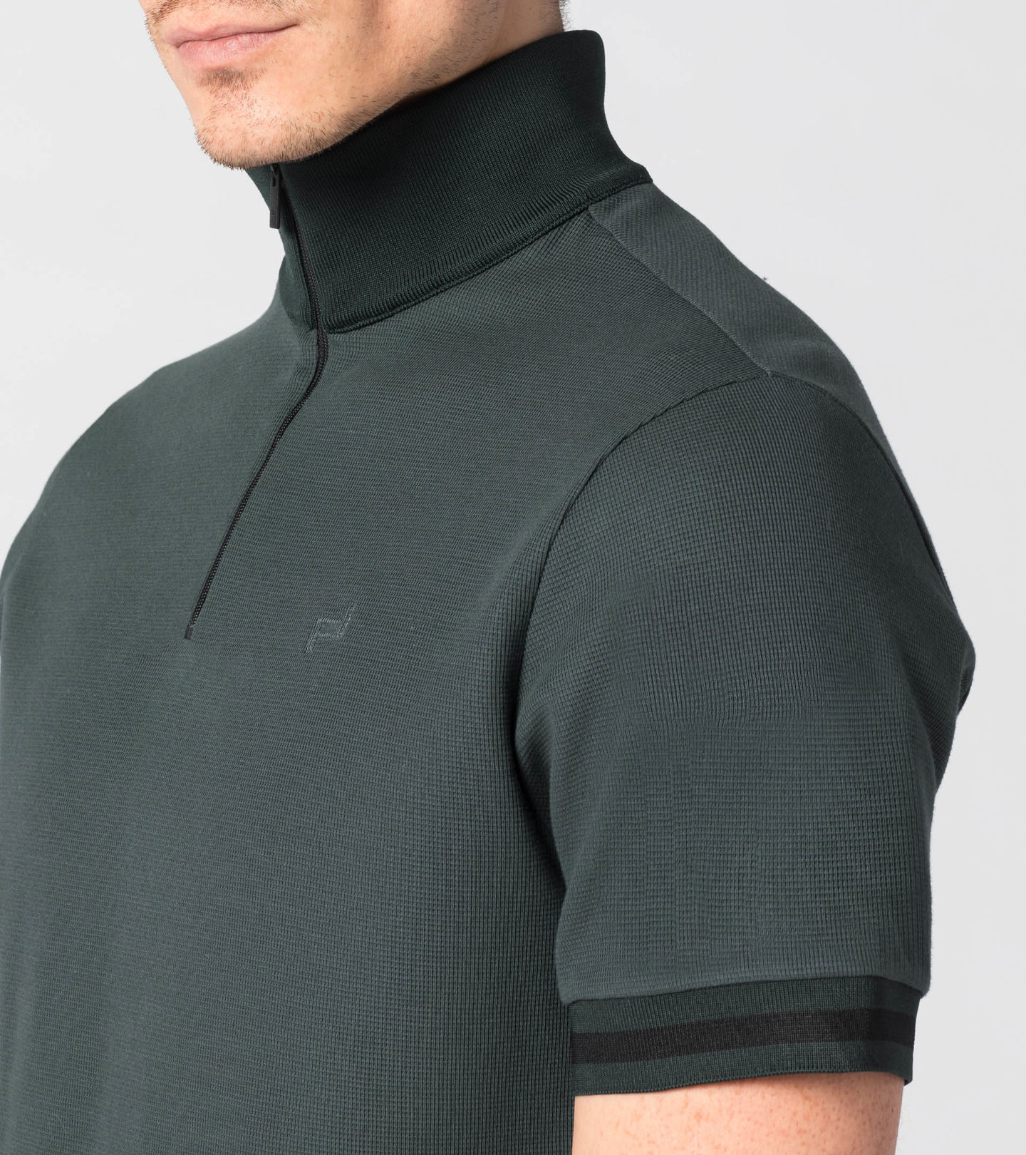 Front Wide view of product with ean 4056487010830