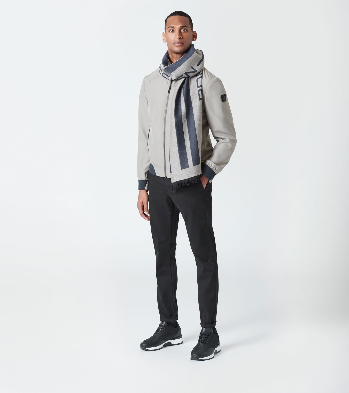 Front Near view of product with ean 4046901591304