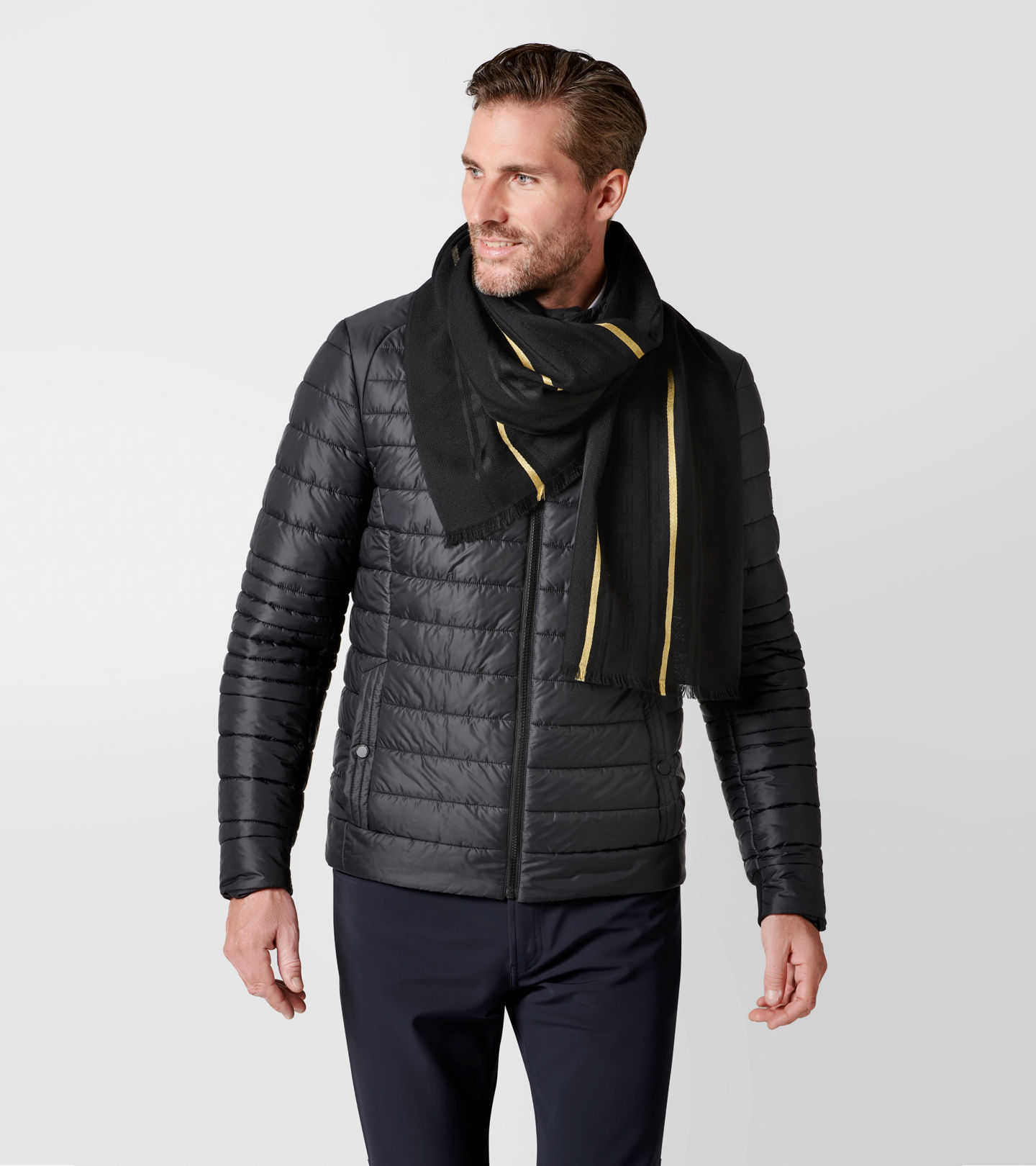 Front Near view of product with ean 4056487005041