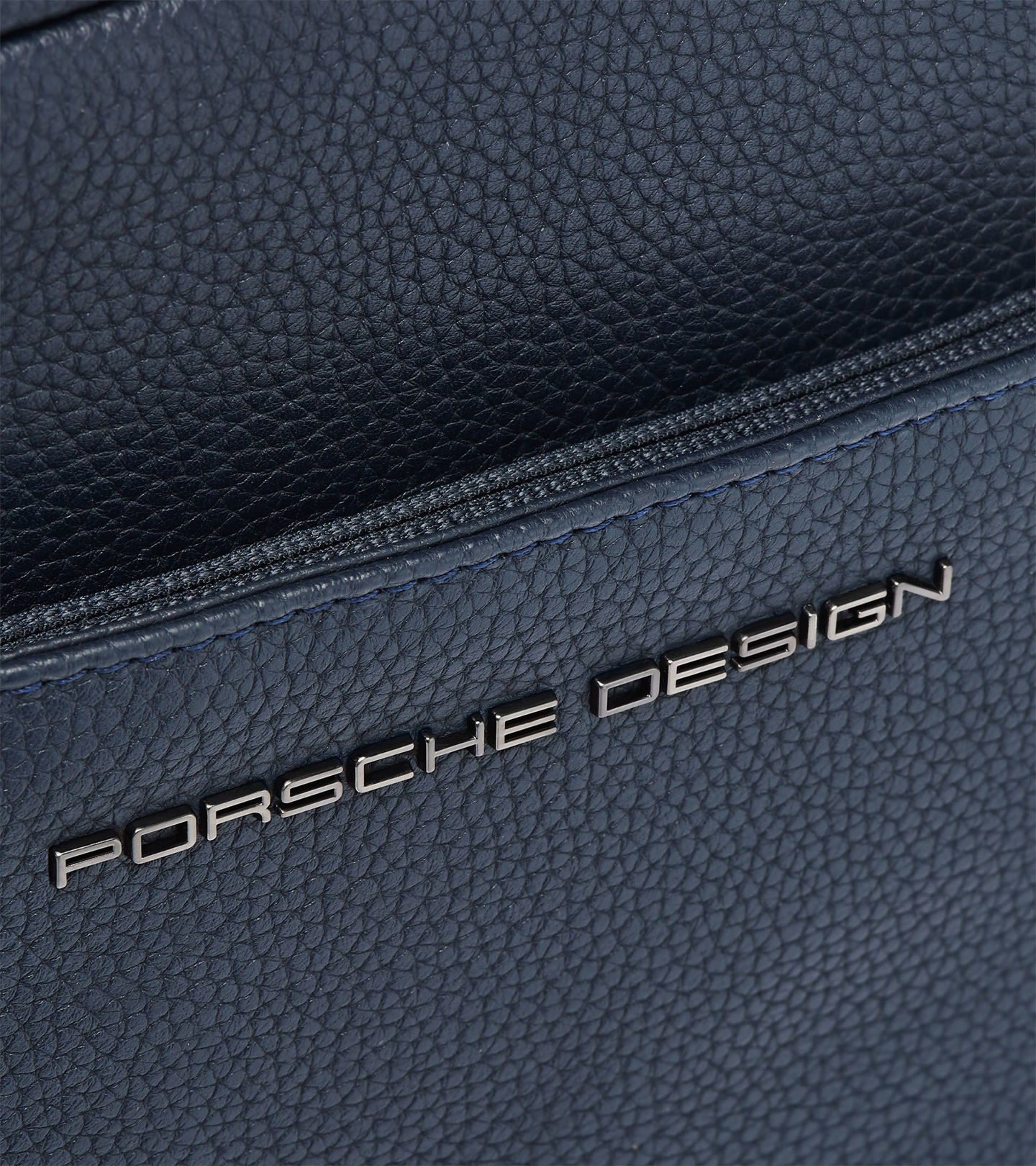Side Near Middle view of product with ean 4046901595845