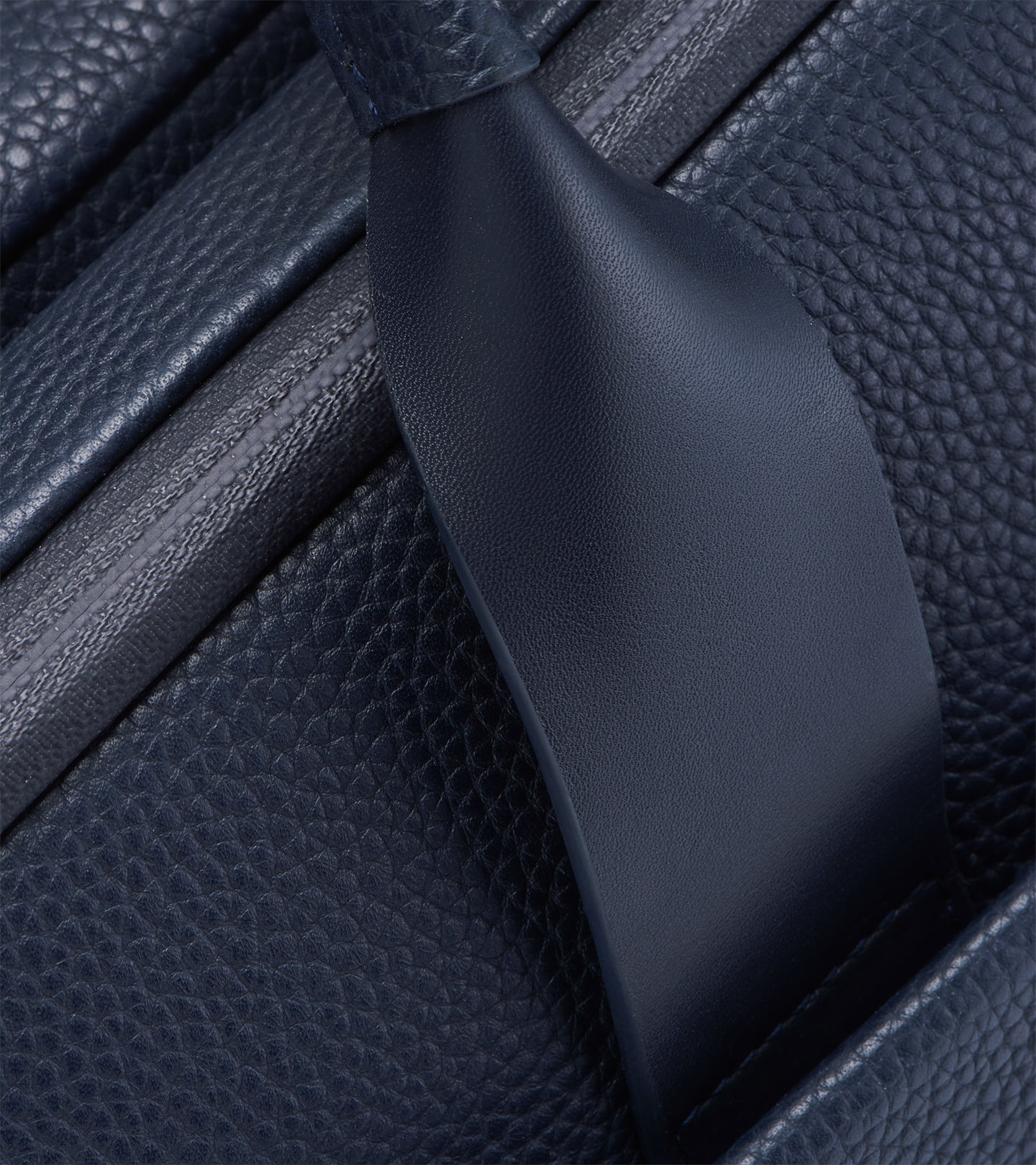 Side Near Middle view of product with ean 4046901595814