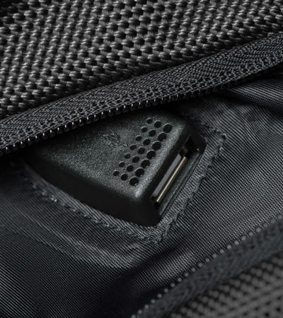 Side Near Middle view of product with ean 4046901647094
