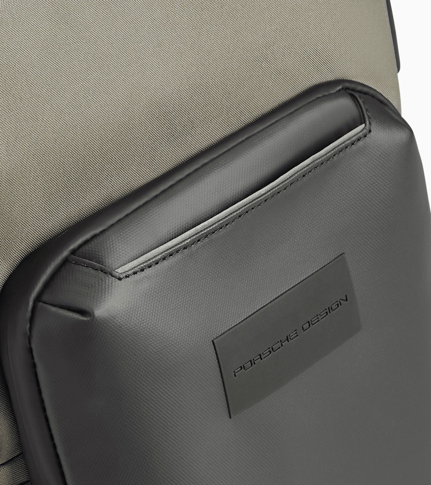 Side Near Middle view of product with ean 4056487038148