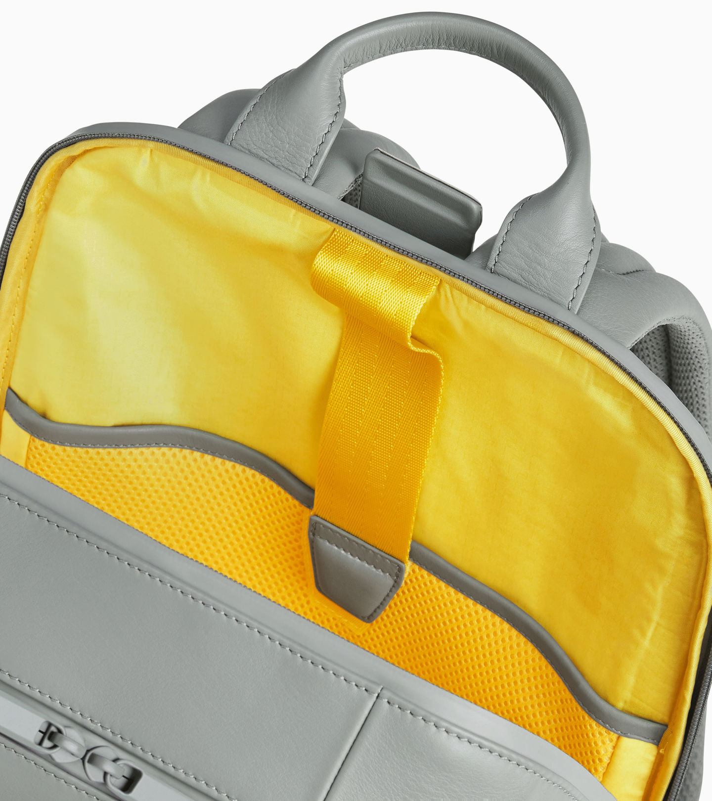 Front Near view of product with ean 4056487038759