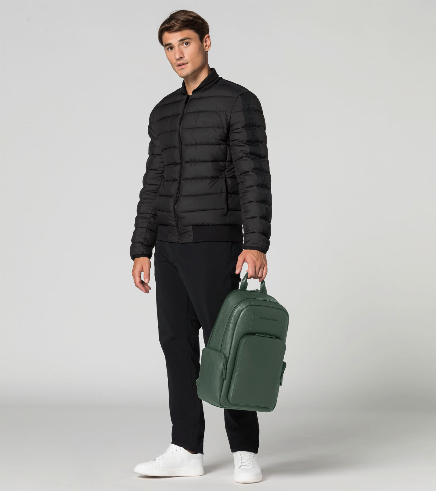 Back Near view of product with ean 4056487038766