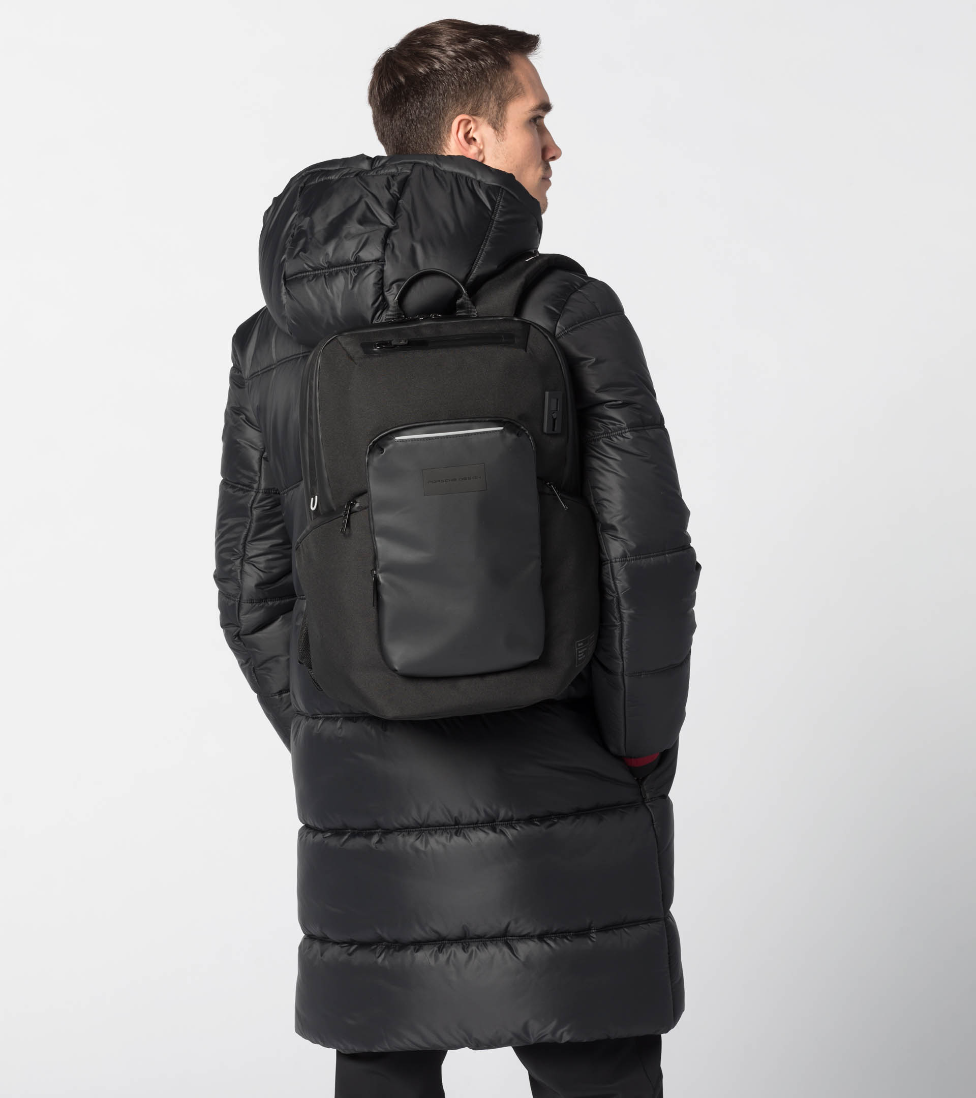 Porsche design roadster 4.1 backpack clearance