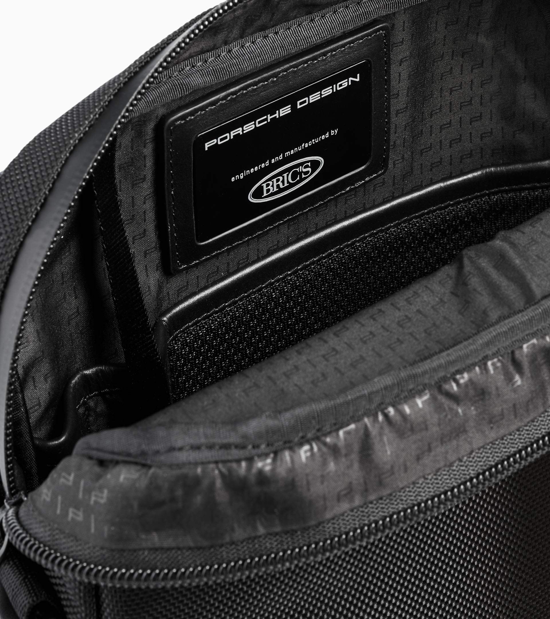 Roadster Leather Shoulderbag XS - Men's Shoulder Bag - Practical &  Comfortable, Porsche Design